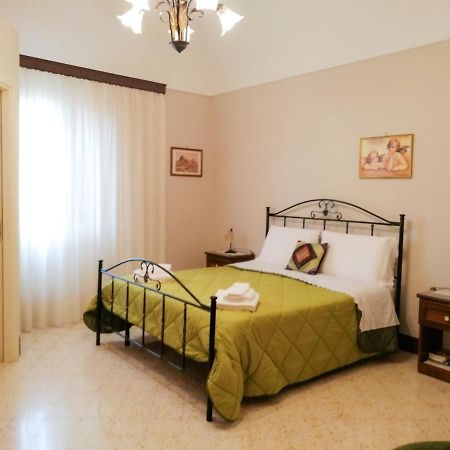 Bed and Breakfast Le Stanze Dell'Emiro à Sambuca di Sicilia Extérieur photo