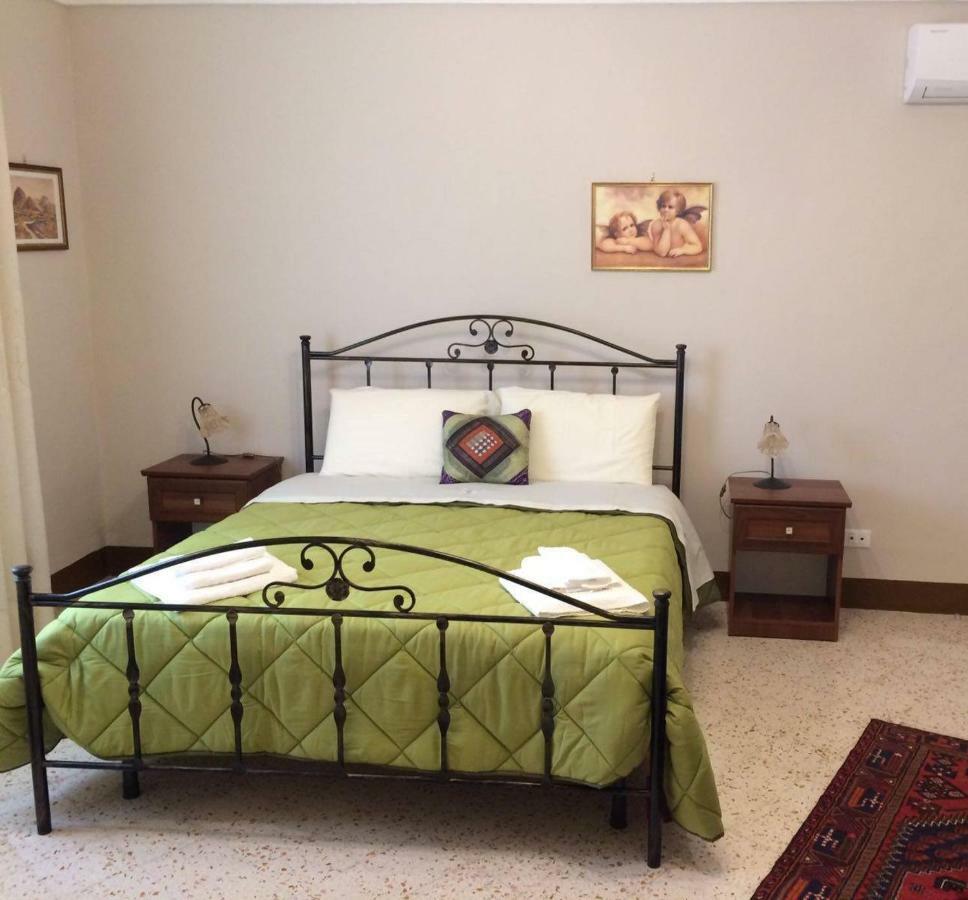 Bed and Breakfast Le Stanze Dell'Emiro à Sambuca di Sicilia Extérieur photo